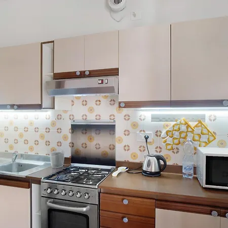 Carla Apartman San Remo